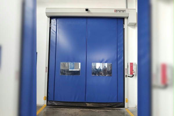 安装多年的拉链快速门 安装多年的拉链快速门