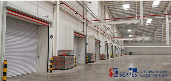 农夫山泉安装的快速卷帘门 农夫山泉安装的快速卷帘门